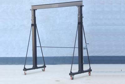 heavy lift machinery moving